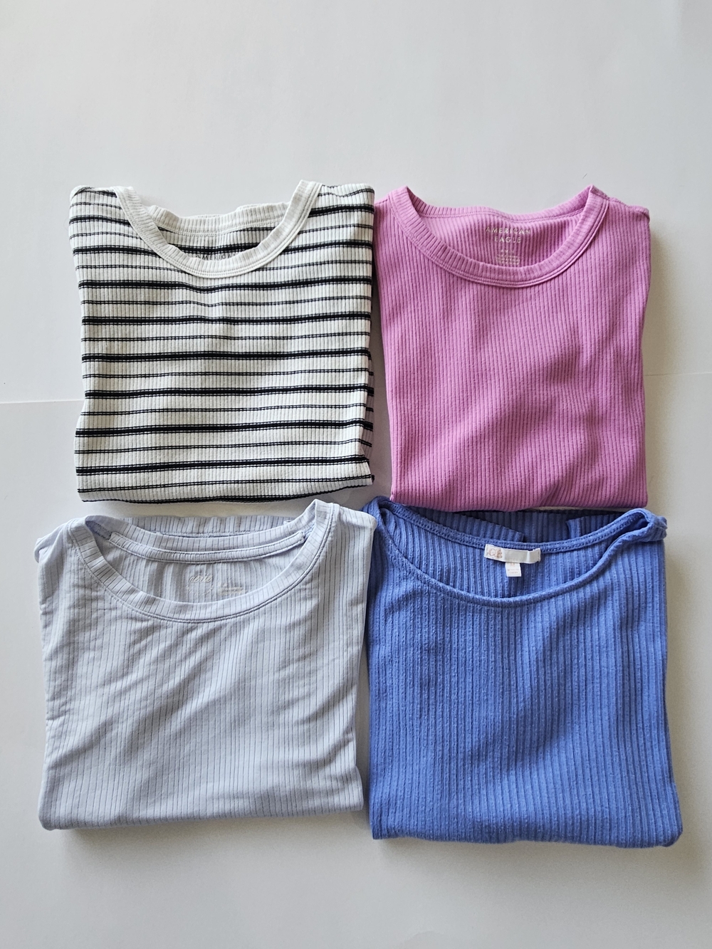 American Eagle, Aerie, And GB Brand Ribbed Tees (Lot of 4) Size M